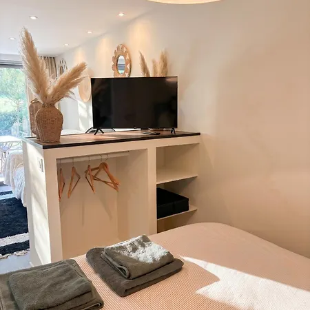 Convivial Avec Terrasse à Carignan-de-bordeaux, 28 M² Lignan-de-Bordeaux