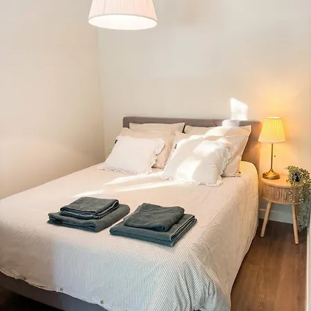 Convivial Avec Terrasse à Carignan-de-bordeaux, 28 M² * Lignan-de-Bordeaux