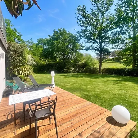 Convivial Avec Terrasse A Carignan-de-bordeaux, 28 M² * Lignan-de-Bordeaux