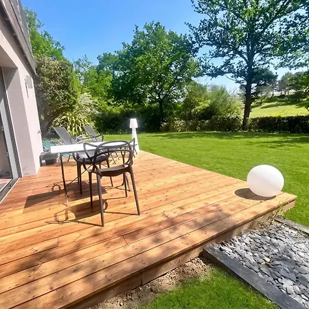 Apartment Convivial Avec Terrasse A Carignan-de-bordeaux, 28 M² Lignan-de-Bordeaux