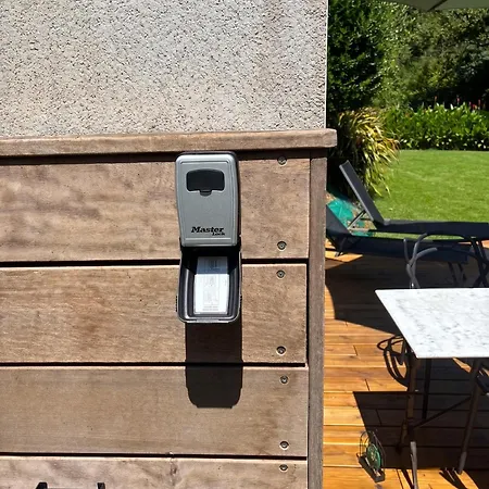 Convivial Avec Terrasse à Carignan-de-bordeaux, 28 M² * Lignan-de-Bordeaux